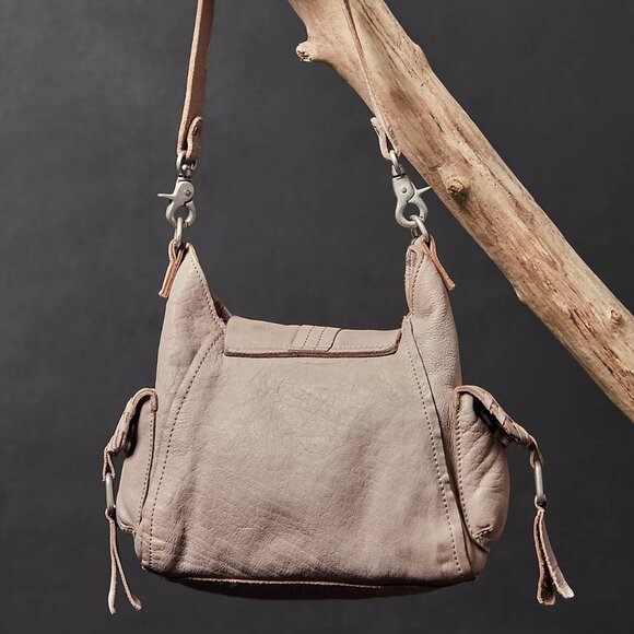*SOLD* We The Free Baby Leigh Distressed Tote - Picture 2 of 5